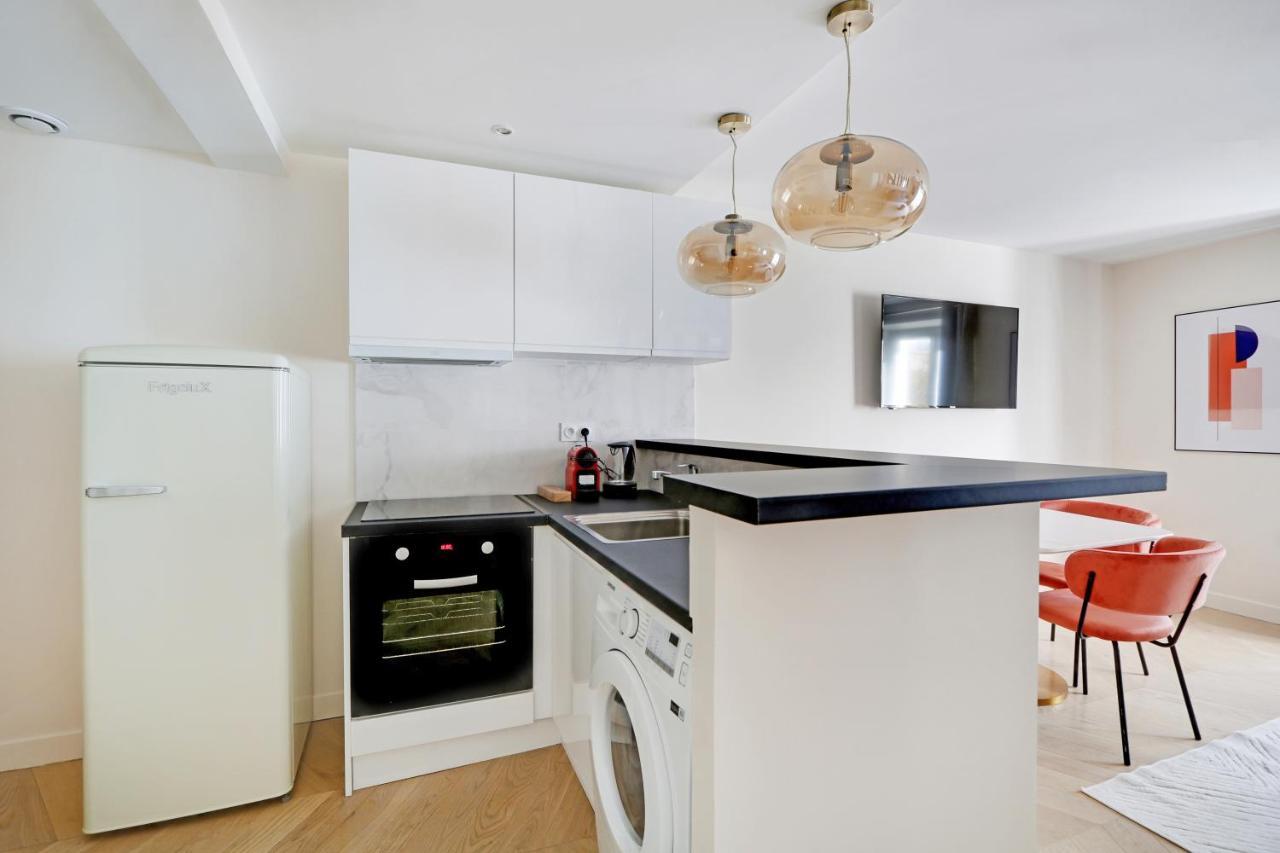 Pick A Flat's In Saint-lazare - Rue De Londres Parijs